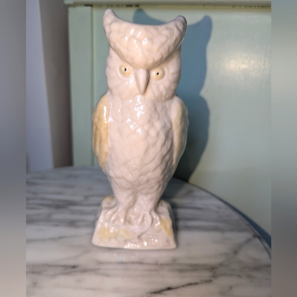Vintage Belleek Owl Vase made in Ireland - 1960's -80's perfect condition 🦉🇮🇪 - Picture 10 of 11